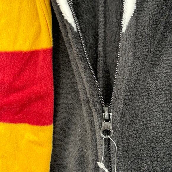 Harry Potter Gryffindor Hooded one piece Pajama - Picture 6 of 7